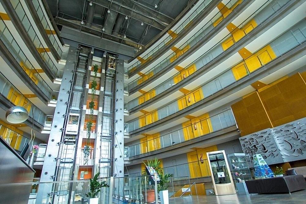 Eurohotel Barcelona Granvia Fira L'Hospitalet de Llobregat Exteriér fotografie