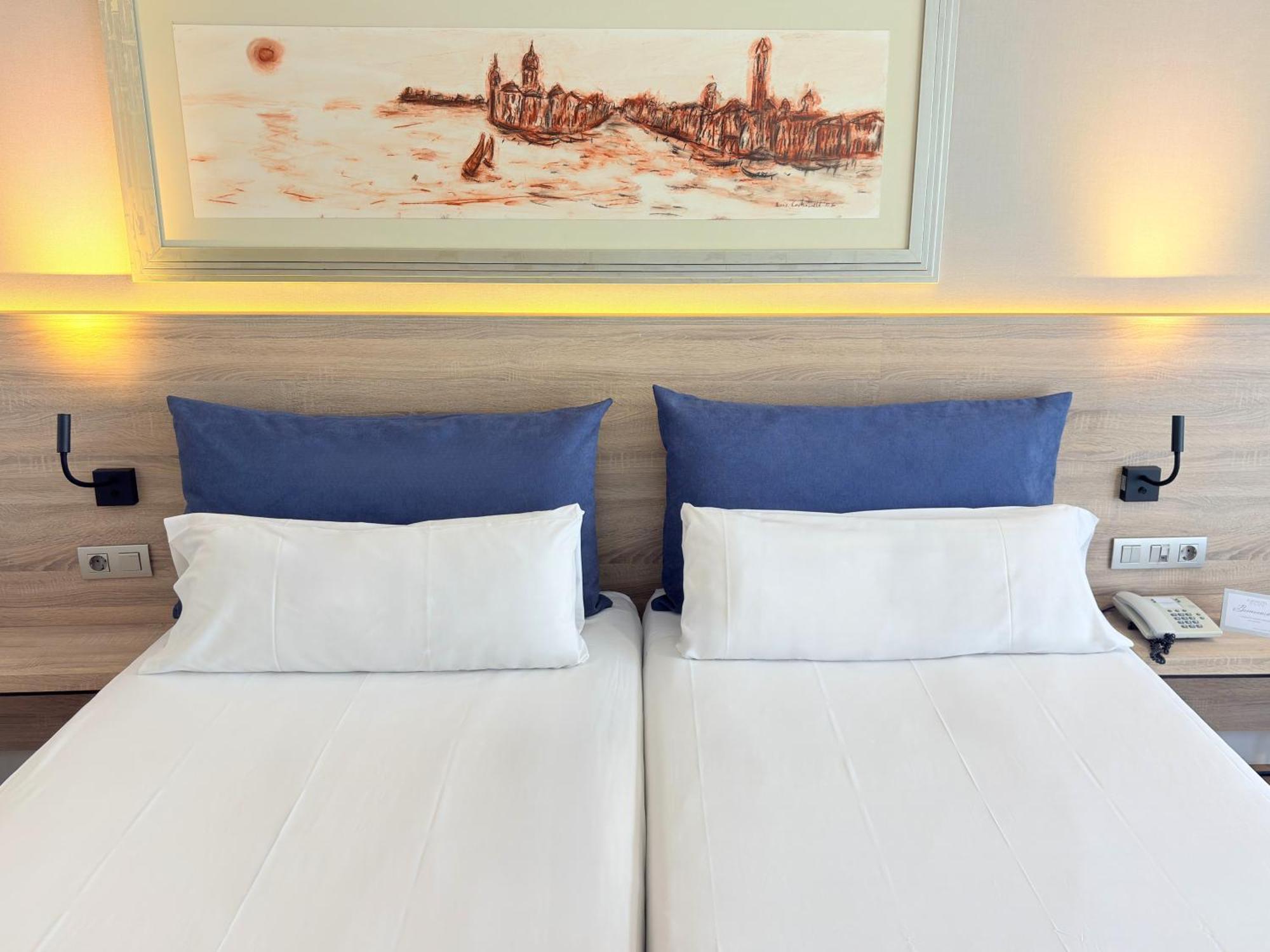 Eurohotel Barcelona Granvia Fira L'Hospitalet de Llobregat Exteriér fotografie